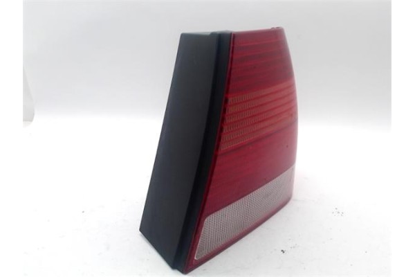 Recambio de piloto trasero derecho para volkswagen bora berlina (1j2) 1.6 referencia OEM IAM 1J5945096AB  