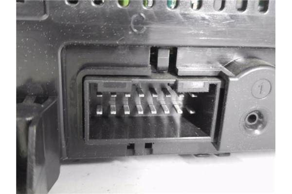 Recambio de mandos climatizador para seat ibiza berlina (6j5) 1.6 tdi referencia OEM IAM 6J0820043E  
