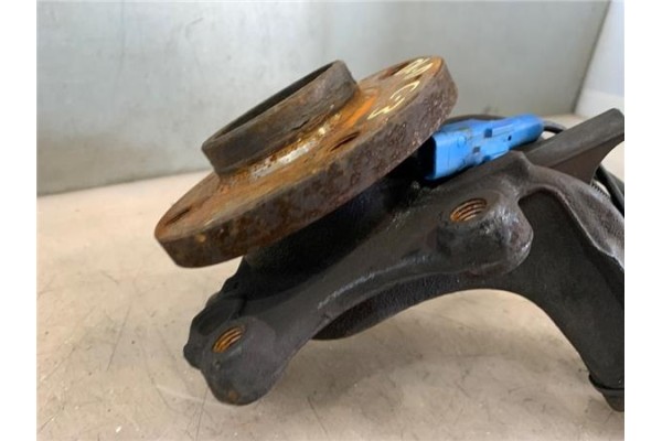 Recambio de mangueta delantero derecha para citroen c3 1.4 attraction referencia OEM IAM 364796  