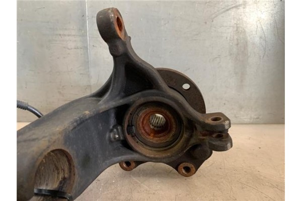 Recambio de mangueta delantero derecha para citroen c3 1.4 attraction referencia OEM IAM 364796  
