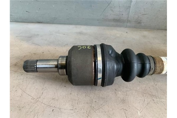 Recambio de palier delantero izquierdo para peugeot 206 1.6 hdi 110 referencia OEM IAM 3272AJ  