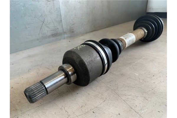 Recambio de palier delantero izquierdo para peugeot 206 1.6 hdi 110 referencia OEM IAM 3272AJ  