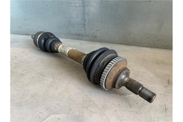 Recambio de palier delantero izquierdo para peugeot 206 1.6 hdi 110 referencia OEM IAM 3272AJ  