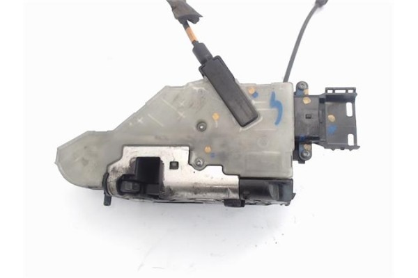 Recambio de cierre electromagnetico delantero izquierdo para peugeot 207 1.6 confort referencia OEM IAM   
