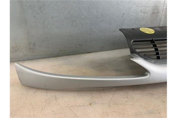 Recambio de rejilla capo para peugeot 206 1.6 hdi 110 referencia OEM IAM 7414EK  
