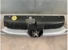 Recambio de rejilla capo para peugeot 206 1.6 hdi 110 referencia OEM IAM 7414EK  