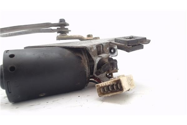 Recambio de motor limpiaparabrisas delantero para peugeot 205 mito 1.1 referencia OEM IAM 9390332314  
