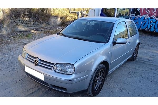 volkswagen golf iv berlina (1j1) del año 2001