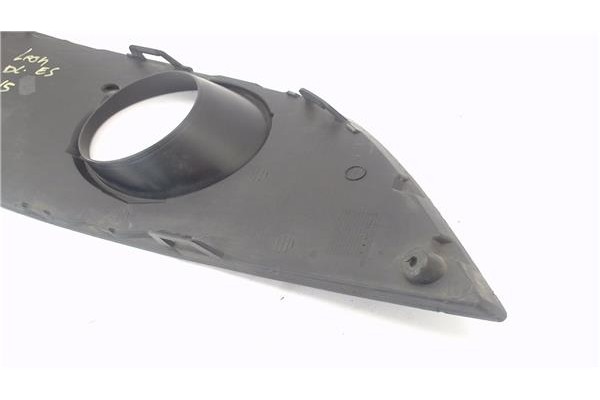 Recambio de rejilla paragolpes delantero izquierda para seat leon (1p1) 1.9 tdi referencia OEM IAM 1P0853665G 14884SG4 