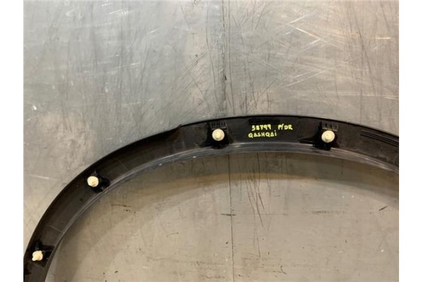 Recambio de moldura aleta trasero derecha para nissan qashqai (j10) 1.6 360 referencia OEM IAM 93828BR01A  