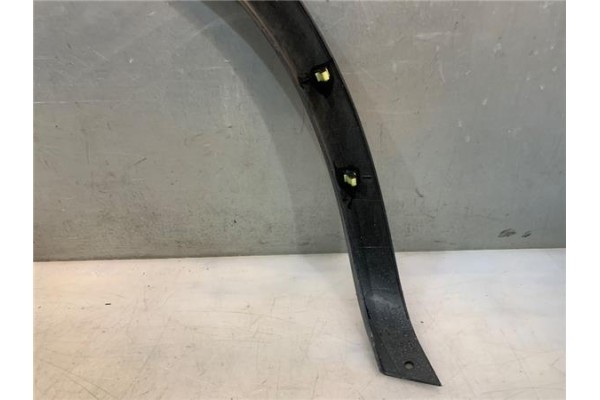 Recambio de moldura aleta trasero derecha para nissan qashqai (j10) 1.6 360 referencia OEM IAM 93828BR01A  