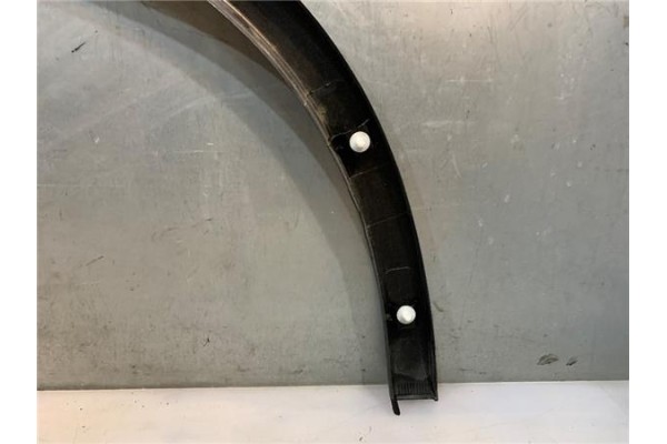 Recambio de moldura aleta trasero izquierda para nissan qashqai (j10) 1.6 360 referencia OEM IAM 93829BR01A  