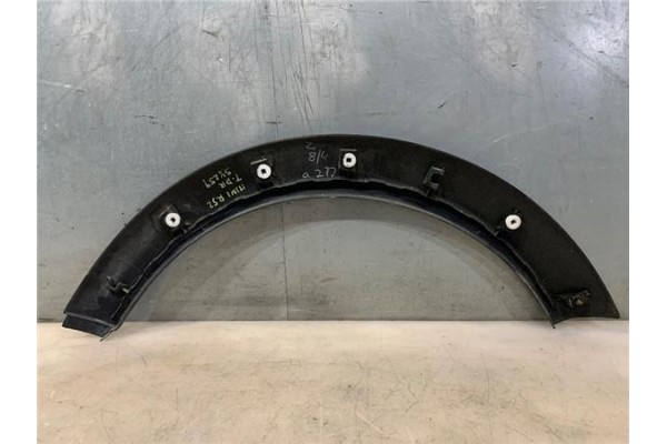 Recambio de moldura aleta trasero derecha para mini cabrio (r52) 1.6 cooper referencia OEM IAM 51131505868  