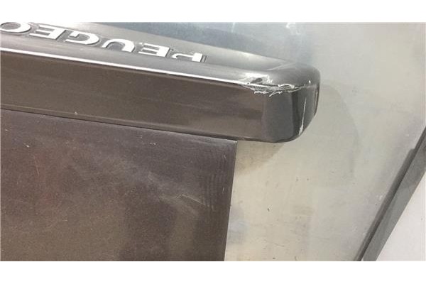 Recambio de tapa maletero para peugeot 505 berlina 1.8 referencia OEM IAM   