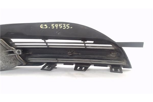 Recambio de rejilla paragolpes delantero izquierda para nissan micra (k12e) 1.2 16v referencia OEM IAM 62330AX600  