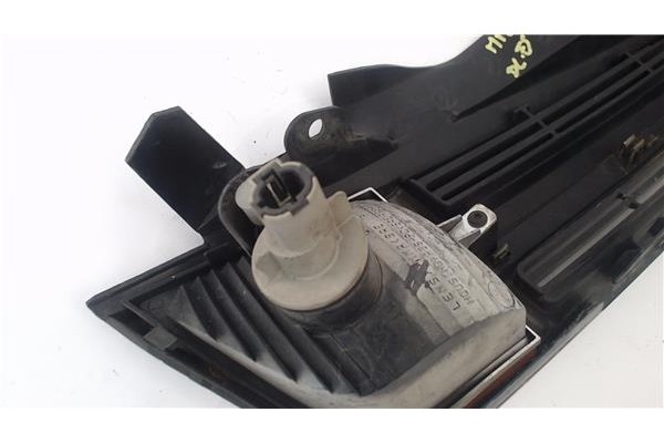 Recambio de rejilla paragolpes delantero izquierda para nissan micra (k12e) 1.5 dci referencia OEM IAM 62330AX600  