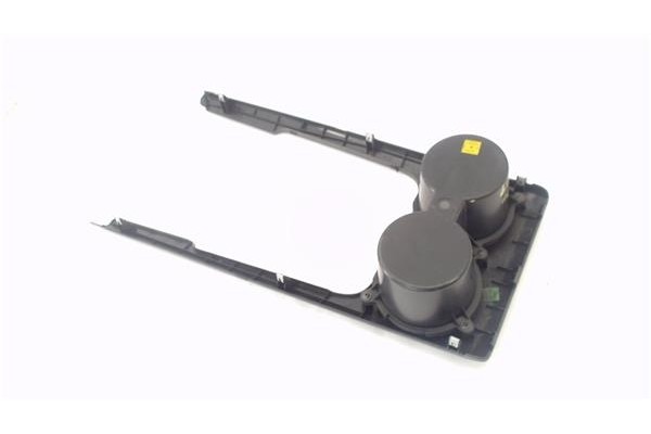 Recambio de embellecedor consola central para kia sorento (bl) 2.5 crdi referencia OEM IAM 846303E5308Y  