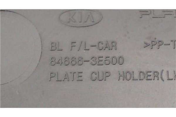 Recambio de embellecedor consola central para kia sorento (bl) 2.5 crdi referencia OEM IAM 846303E5308Y  