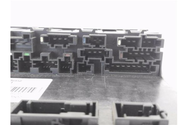 Recambio de caja fusibles/rele para mercedes-benz clase e (bm 211) berlina 3.2 e 320 (211.065) referencia OEM IAM 2115452001 5DK