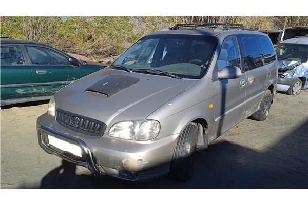 kia carnival del año 2000