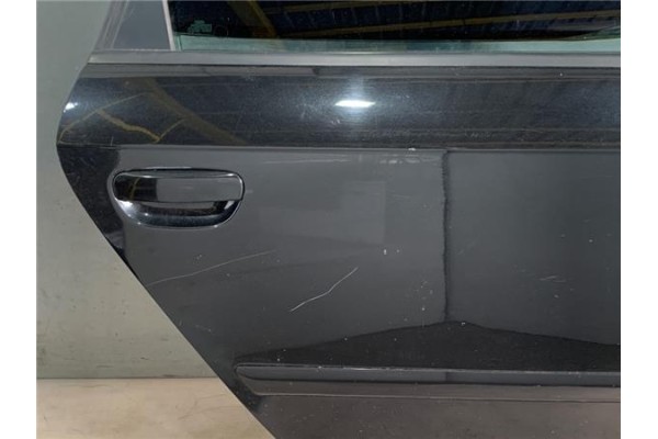 Recambio de puerta trasero derecha para audi a3 sportback (8pa) 2.0 tdi ambiente referencia OEM IAM 8P4833052A  