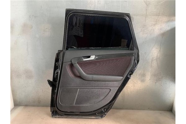 Recambio de puerta trasero derecha para audi a3 sportback (8pa) 2.0 tdi ambiente referencia OEM IAM 8P4833052A  