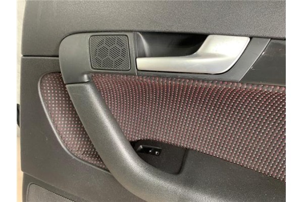 Recambio de puerta trasero derecha para audi a3 sportback (8pa) 2.0 tdi ambiente referencia OEM IAM 8P4833052A  