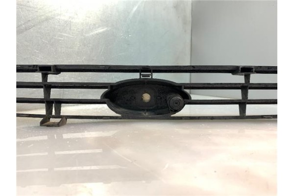 Recambio de rejilla capo para ford focus (daw, dbw) 1.6 16v referencia OEM IAM 1087336  