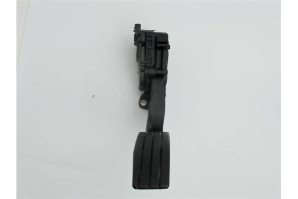 Recambio de pedal acelerador para renault twingo ii 1.2 authentique referencia OEM IAM 8200426241  