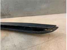 Recambio de moldura puerta trasero derecha para peugeot 2008 1.2 access referencia OEM IAM 96784068XT  