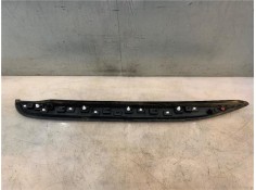 Recambio de moldura puerta trasero derecha para peugeot 2008 1.2 access referencia OEM IAM 96784068XT  