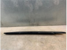 Recambio de moldura puerta delantero izquierda para peugeot 2008 1.2 access referencia OEM IAM 96784070XT  