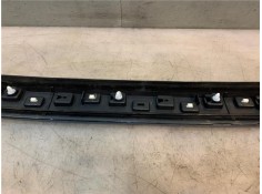 Recambio de moldura puerta delantero izquierda para peugeot 2008 1.2 access referencia OEM IAM 96784070XT  