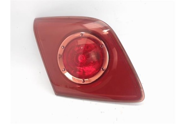 Recambio de piloto porton trasero izquierdo para mazda 3 berlina (bk) 1.6 cd active+ xcite referencia OEM IAM   