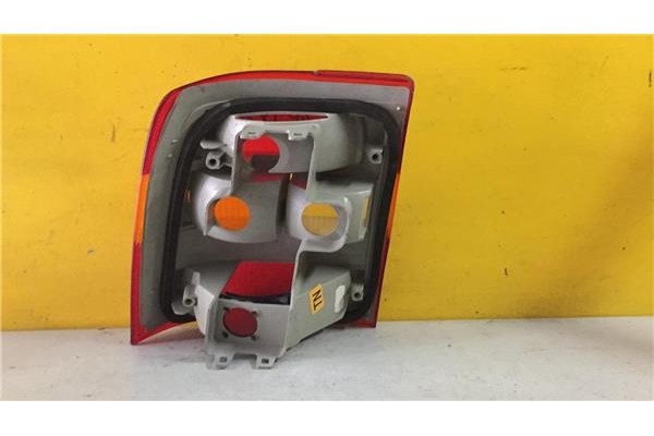 Recambio de piloto trasero derecho para opel vectra a 1.7 cd referencia OEM IAM E11977  