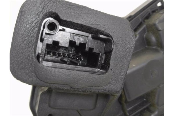 Recambio de cierre electromagnetico delantero izquierdo para volkswagen polo v (6c1) 1.2 advance bmt referencia OEM IAM 5K183701