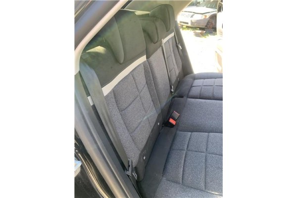 Recambio de asientos traseros para citroen c4 cactus 1.5 business class referencia OEM IAM 1611574480  