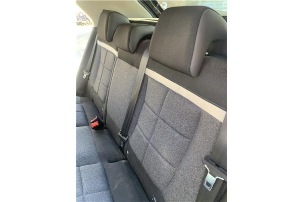 Recambio de asientos traseros para citroen c4 cactus 1.5 business class referencia OEM IAM 1611574480  