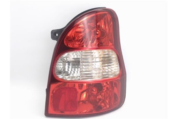 Recambio de piloto trasero derecho para kia carnival 2.9 td referencia OEM IAM   