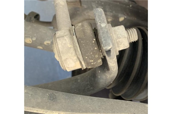 Recambio de barra estabilizadora delantero para citroen c4 cactus 1.5 business class referencia OEM IAM 5081P3  