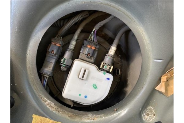 Recambio de bomba combustible para citroen c4 cactus 1.5 business class referencia OEM IAM 9803842480  