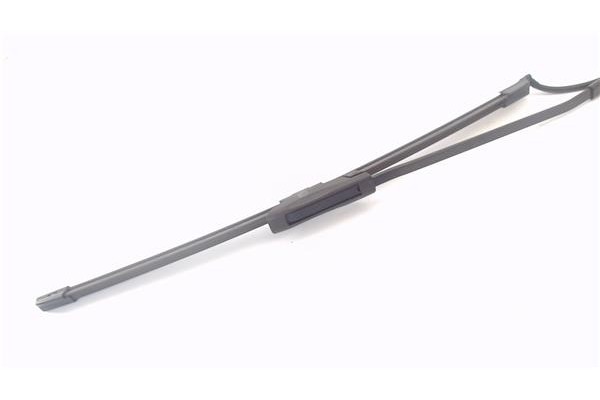 Recambio de brazo limpiaparabrisas delantero derecho para citroen c4 cactus 1.5 business class referencia OEM IAM 9801706480  