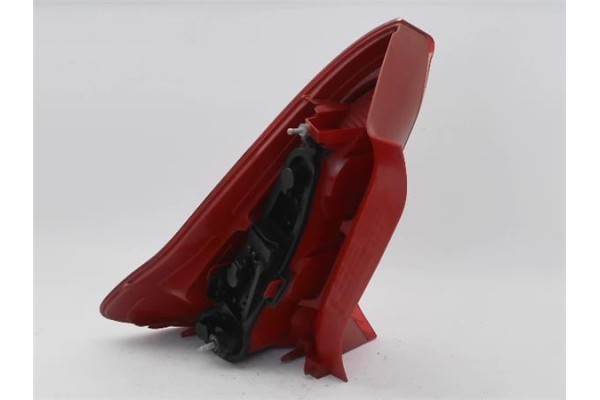 Recambio de piloto trasero derecho para citroen c4 coupe 1.6 16v referencia OEM IAM 6351T6  