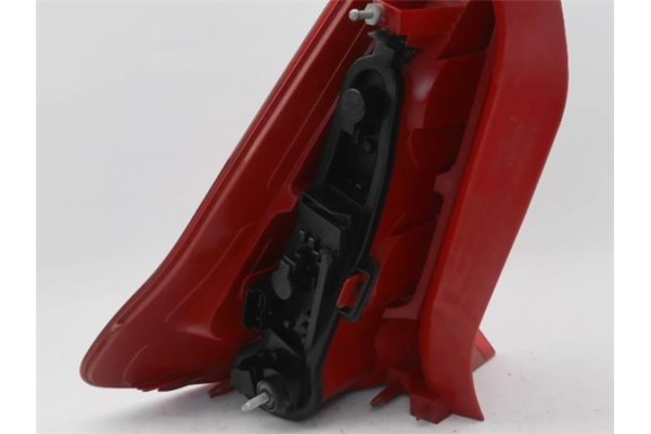 Recambio de piloto trasero derecho para citroen c4 coupe 1.6 16v referencia OEM IAM 6351T6  