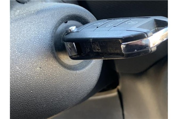 Recambio de clausor para citroen c4 cactus 1.5 business class referencia OEM IAM 6160F4  