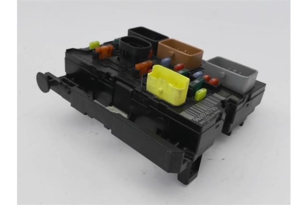 Recambio de caja fusibles/rele para citroen c3 1.6 16v hdi referencia OEM IAM 6500FH 9659741780 