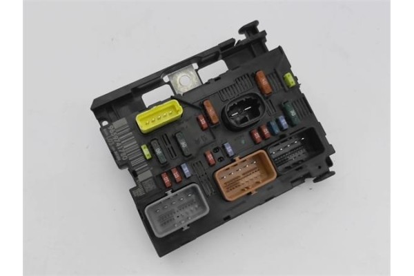 Recambio de caja fusibles/rele para citroen c3 1.6 16v hdi referencia OEM IAM 6500FH 9659741780 