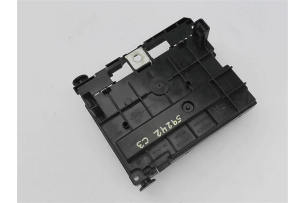 Recambio de caja fusibles/rele para citroen c3 1.6 16v hdi referencia OEM IAM 6500FH 9659741780 