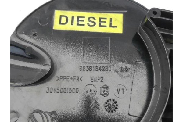 Recambio de tapa exterior combustible para citroen c3 1.6 16v hdi referencia OEM IAM 151796  