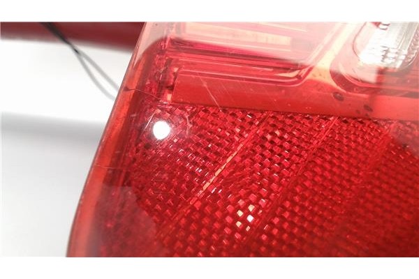 Recambio de piloto trasero izquierdo para citroen c4 berlina referencia OEM IAM 9655864880 79998D 